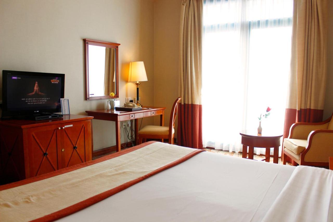 Al Diar Capital Hotel Abu Dhabi Buitenkant foto