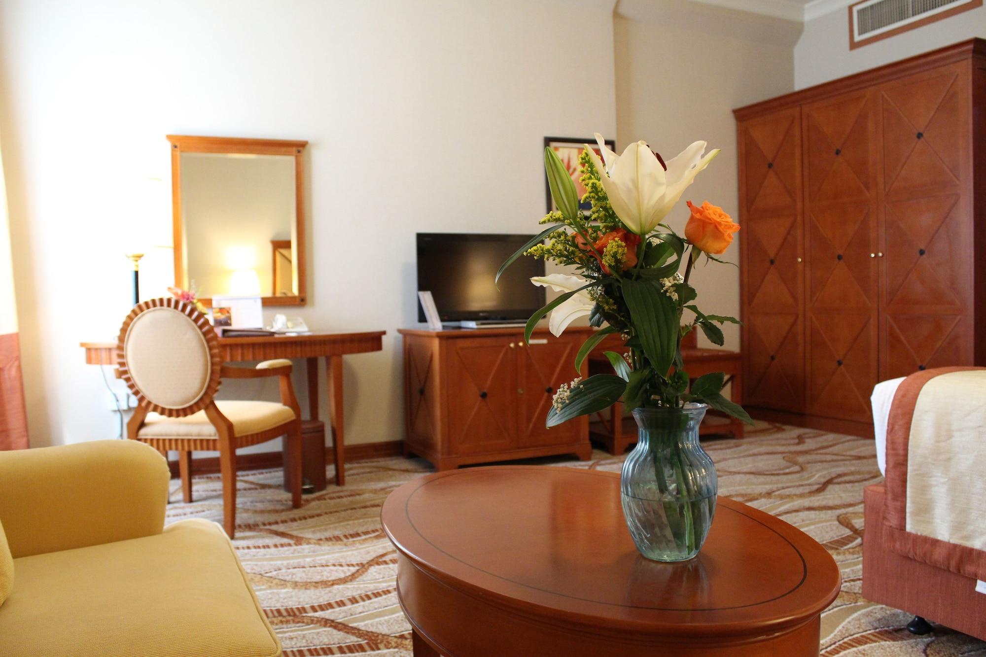 Al Diar Capital Hotel Abu Dhabi Buitenkant foto